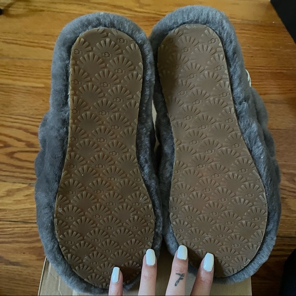 uggs fluff yeah slides - Picture 3 of 4